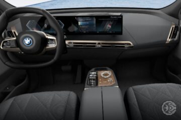 BMW iX Drive50 2023 (5)