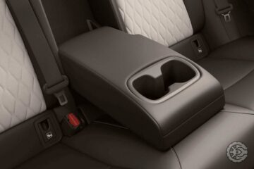 Toyota Corolla Altis Premium 2.0 2023 (8)