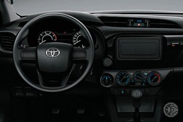 Toyota Hilux D4-D 2.8TDi 4x4 CS 2023 (5)