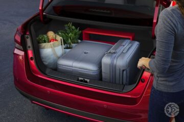 Nissan Versa Exclusive 1.6 2023 (7)