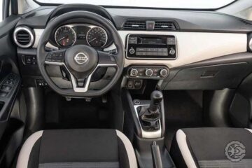 Nissan Versa Sense 1.6 2023 (7)