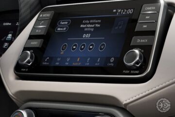 Nissan Versa Sense 1.6 AT 2023 (11)