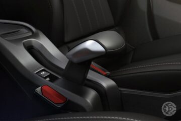 Peugeot 2008 Griffe 1.6 Turbo AT 2023 (10)