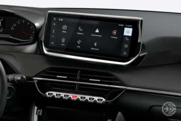 Peugeot 208 Allure 1.6 AT 2023 (11)