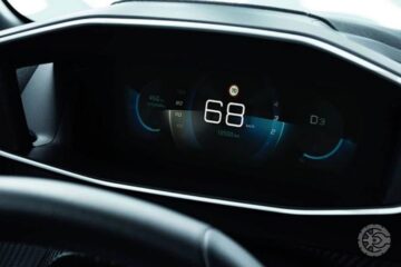 Peugeot 208 Griffe 1.6 AT 2023 (11)