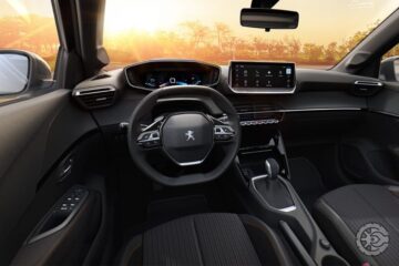 Peugeot 208 Roadtrip 1.6 AT 2023 (7)