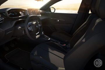 Peugeot 208 Roadtrip 1.6 AT 2023 (9)