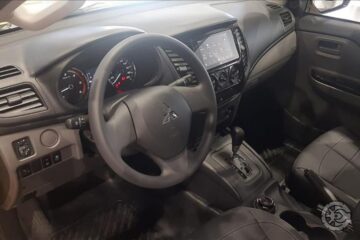 Mitsubishi L200 Triton Savana GLS 2.4 Turbo AT 2023 (7)