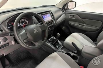 Mitsubishi L200 Triton GL 2.4 Turbo 2023 (8)