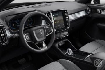 Volvo XC40 Recharge Plus 2023 (6)