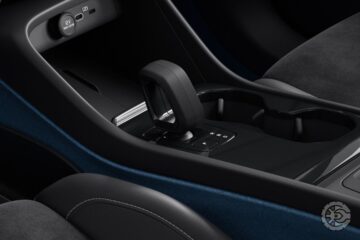 Volvo XC40 Recharge Pure AWD 2023 (8)