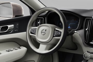 Volvo XC60 T-8 Plus 2.0 AWD 2023 (8)
