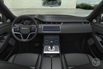 Land Rover Range Rover Evoque HSE R-Dynamic 2.0 Si4 2023 (7)