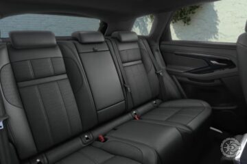 Land Rover Range Rover Evoque HSE R-Dynamic 2.0 Si4 2023 (10)