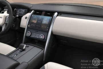 Land Rover Discovery R-Dynamic HSE 3.0 D300 2023 (6)